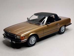MERCEDES 450 SL (R107) -1985 GOLD 1:12 KK SCALE