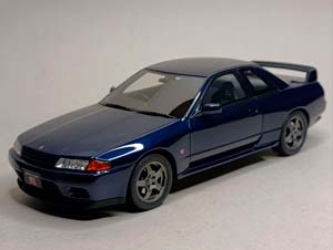 NISSAN SKYLINE GT-R (BNR32) R32 OTTO 1:18