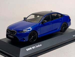 BMW M5 SEDAN -2025 (G90) SOLIDO 1:43