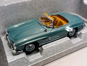 MERCEDES 300 SL ROADSTER (W198) NOREV 1:18
