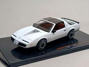 PONTIAC FIREBIRD -1982 IXO 1:43