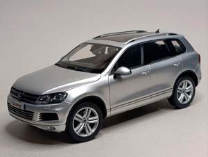 VOLKSWAGEN TOUAREG V6 FSI -2010 KYOSHO 1:18