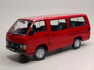 TOYOTA HIACE YH50 RED TAKARA TOMY 1:18