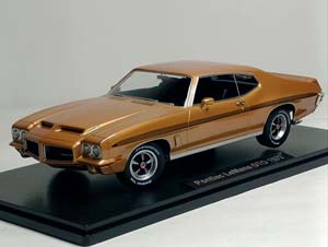 PONTIAC LEMANS GTI -1972 GOLD 1:18 KK SCALE