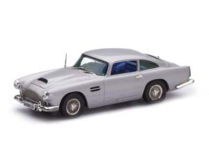 ASTON MARTIN DB4 СЕРЕБРИСТЫЙ