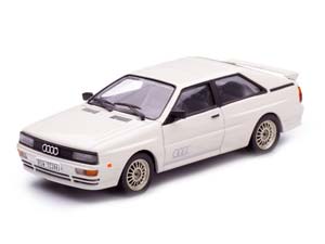 AUDI QUATTRO COUPE БЕЛЫЙ
