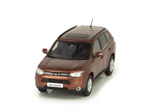 MITSUBISHI OUTLANDER 2014 CUPRUS BROWN — фото 6
