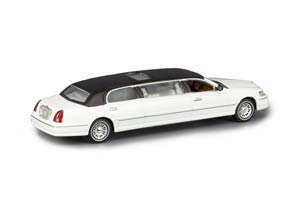 LINCOLN LIMOUSINE 2000 БЕЛЫЙ С ЧЕРНОЙ КРЫШЕЙ — фото 2