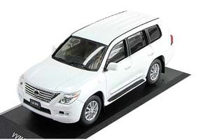 LEXUS LX570 2010 PEARL WHITE LIMITED EDITION 412 PCS
