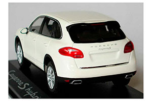 PORSCHE CAYENNE S HYBRID 2010 WHITE — фото 4