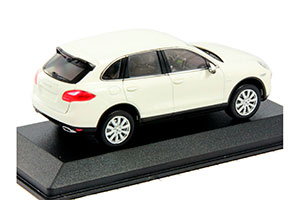 PORSCHE CAYENNE S HYBRID 2010 WHITE — фото 2