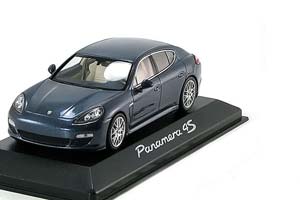 PORSCHE PANAMERA 4S BLUE