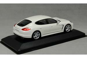 PORSCHE PANAMERA DIESEL 2012 CARRERA WHITE — фото 2