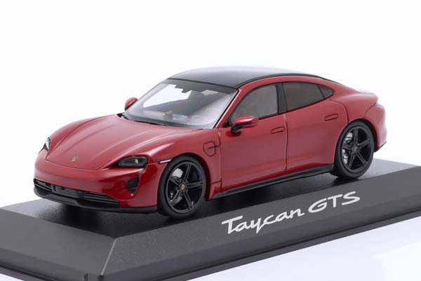 PORSCHE TAYCAN GTS КРАСНЫЙ