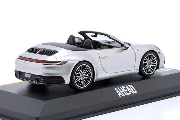 PORSCHE 911 (992) CARRERA CABRIOLET GT SILVER METALLIC / ПОРШЕ 911 992 КАРРЕРА КАБРИОЛЕТ ГТ СЕРЕБРИСТЫЙ МЕТАЛЛИК — фото 2