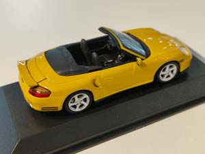 PORSCHE 911 (996) TURBO CABRIOLET 2001 ЖЕЛТЫЙ (БОКС МОЖЕТ ИМЕТЬ ПОТЕРТОСТИ ИЛИ ТРЕЩИНЫ) — фото 2