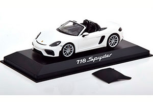 PORSCHE 718 BOXSTER SPYDER — фото 2