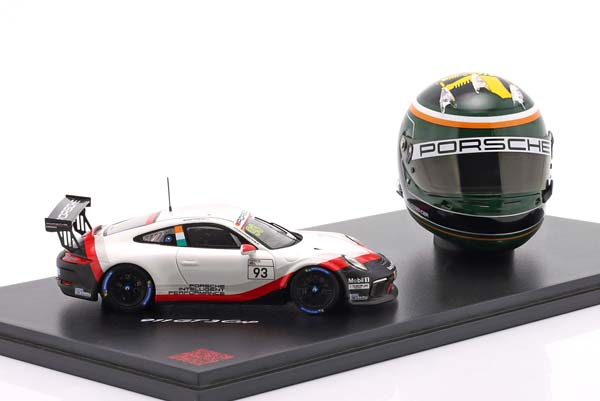 SET: PORSCHE 911 GT3 CUP #93 WITH HELMET MICHAEL FASSBENDER / 1:5 / НАБОР ПОРШЕ 911 ГТ3 КУП ШЛЕМ МИЧАЕЛ ФАССБЕНДЕР 1 5