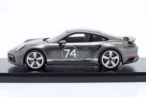 PORSCHE 911 (992) TURBO S HERITAGE DESIGN PACKAGE 50 YEARS #74 AVENTURINE GREEN — фото 5