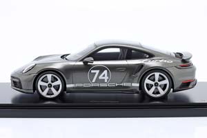 PORSCHE 911 (992) TURBO S HERITAGE DESIGN PACKAGE 50 YEARS #74 AVENTURINE GREEN — фото 11