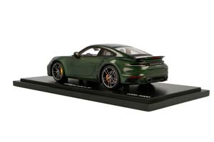 PORSCHE 911 TURBO S TYPE 992 OAK GREEN — фото 4