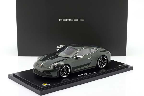 PORSCHE 911 (992.2) GT3 TOURING EARLS COURT 51 EDITION 2026 GREEN METALLIC / ПОРШЕ 911 992 2 ГТ3 ТУРИНГ ИРЛС КУРТ 51 ЗЕЛЕНЫЙ МЕТАЛЛИК — фото 3