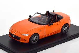MAZDA MX-5 ROADSTER ORANGE