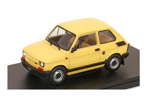 FIAT 126P LIGHT YELLOW