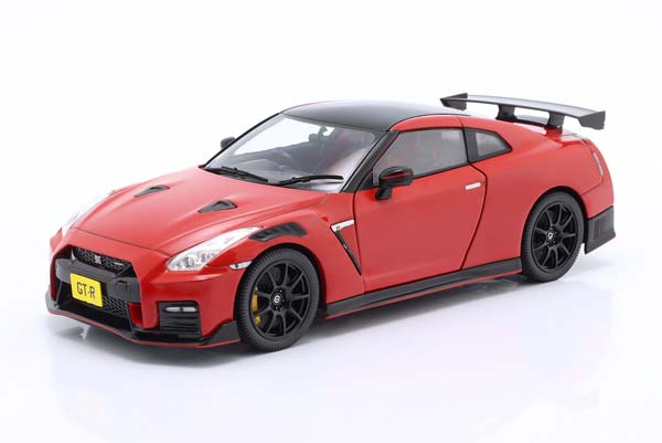 NISSAN GT-R NISMO RED