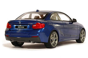 BMW M235I 2015 BLUE METALLIC LIMITED EDITION 504 PCS. — фото 3