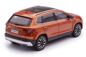 SKODA KAROQ РЕСТАЙЛИНГ 2021, ОРАНЖЕВЫЙ МЕТАЛЛИК — фото 7