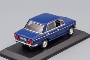 ВОЛЖСКИЙ АВТОМОБИЛЬ LADA 1500, MASINI DE LEGENDA 7, СИНИЙ — фото 2
